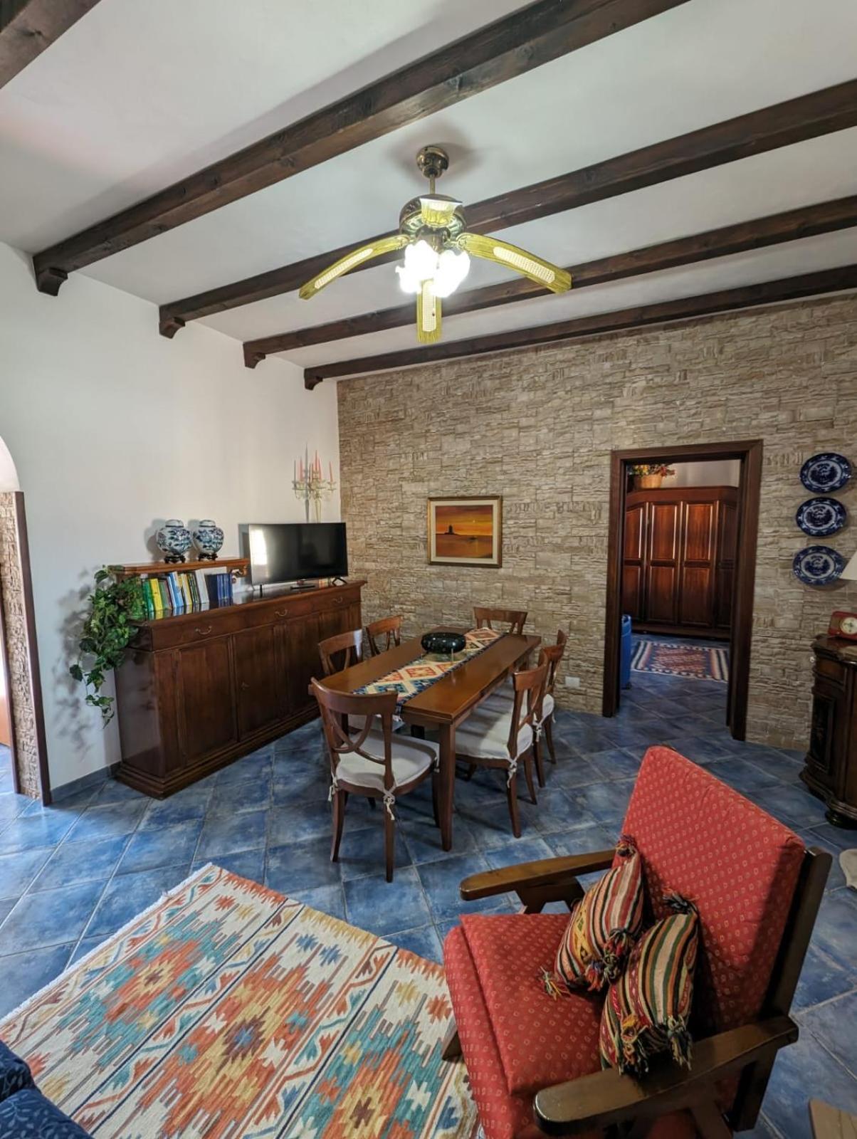 Villa Baia Di Cornino クストナーチ エクステリア 写真