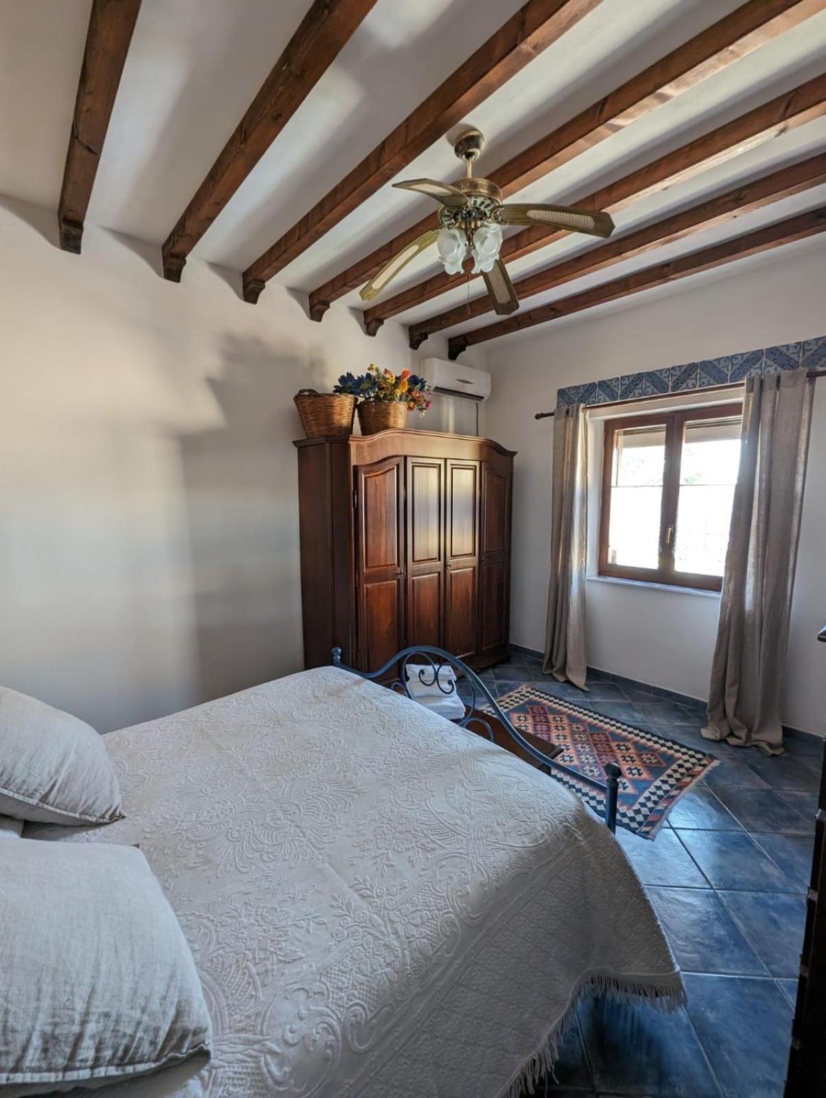 Villa Baia Di Cornino クストナーチ エクステリア 写真